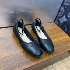 Christian Dior Low Shoes